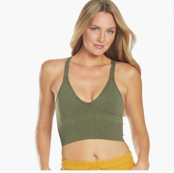 Bundle!! || FREE PEOPLE MOVEMENT || NWOT Good Karma crop top, shorts - Picture 6 of 7